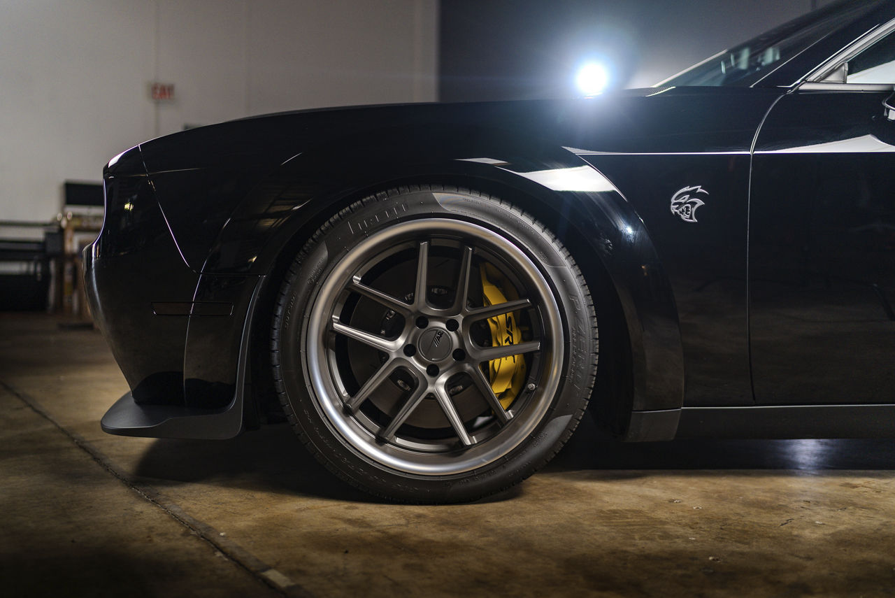 2023 Dodge Challenger Hellcat Jailbreak - American Racing AR942